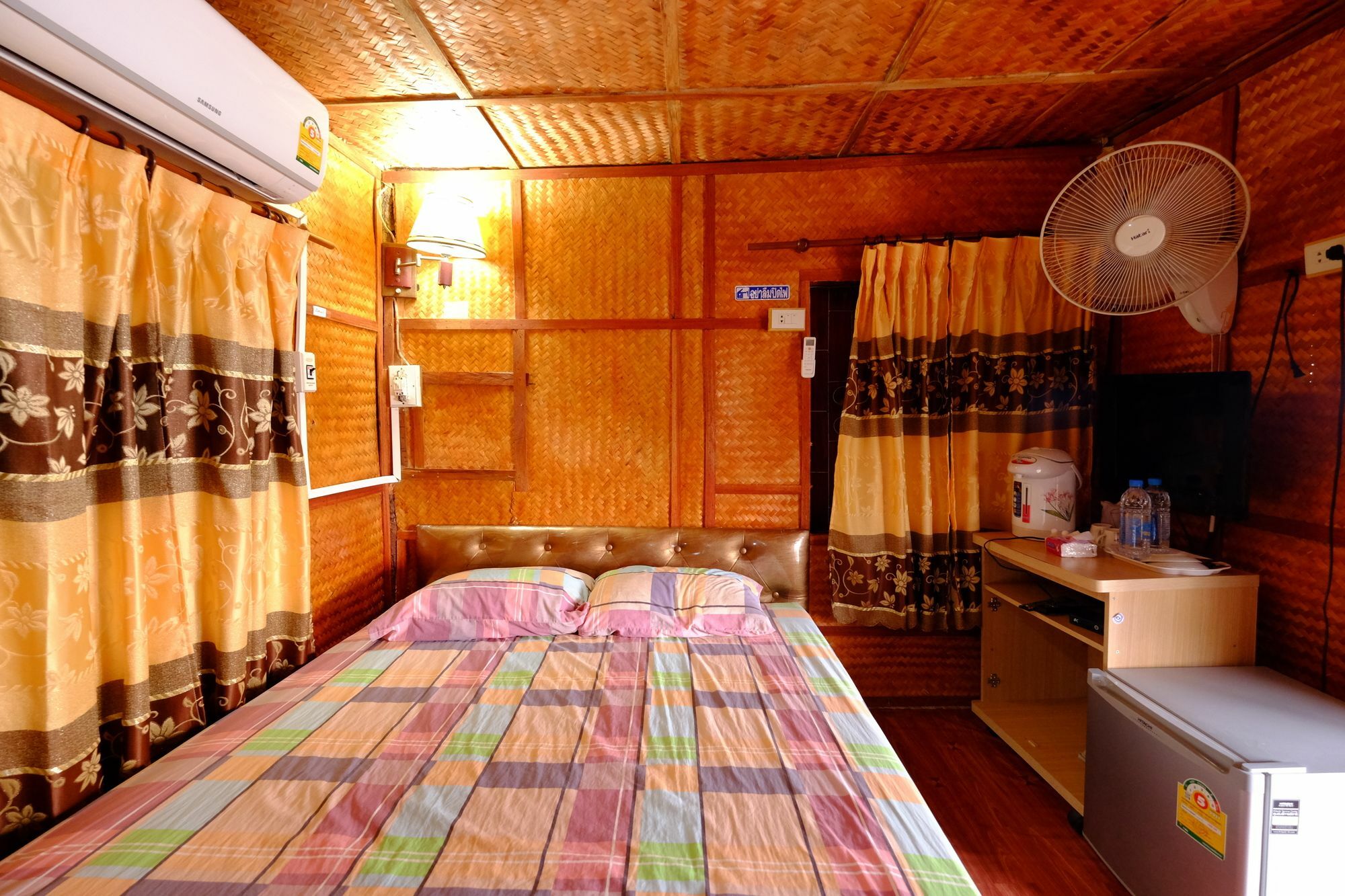 Baanpakrimklong Sukhamon Homestay & Resort 묵다한 외부 사진